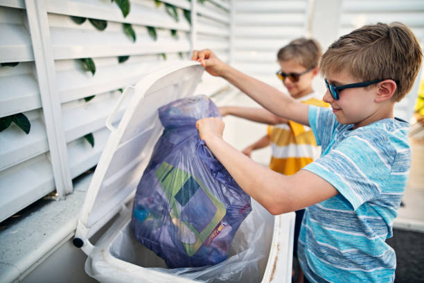 Best Professional Junk Removal  in Shenandoah, VA